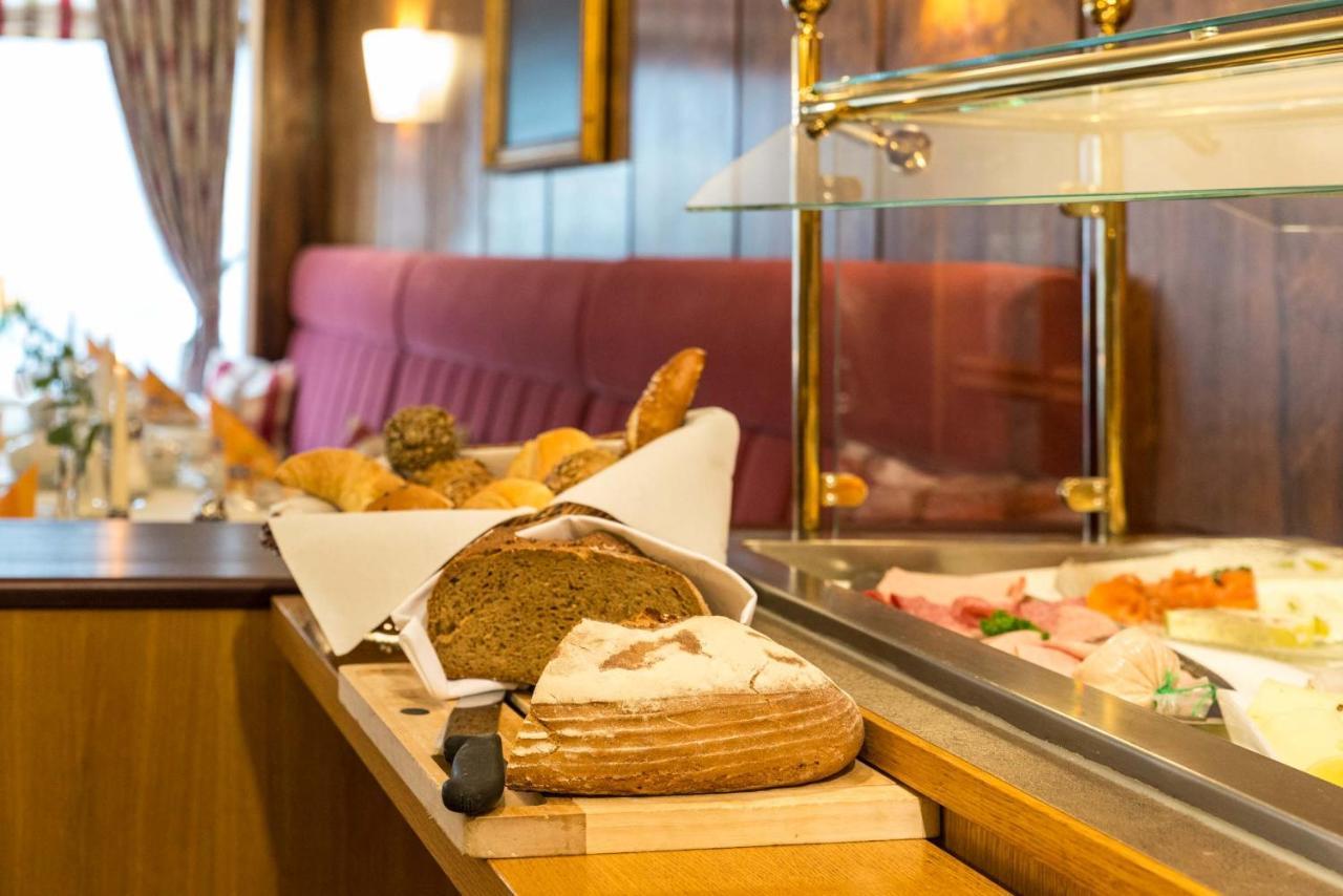 Hotel Starke Брилон Екстериор снимка