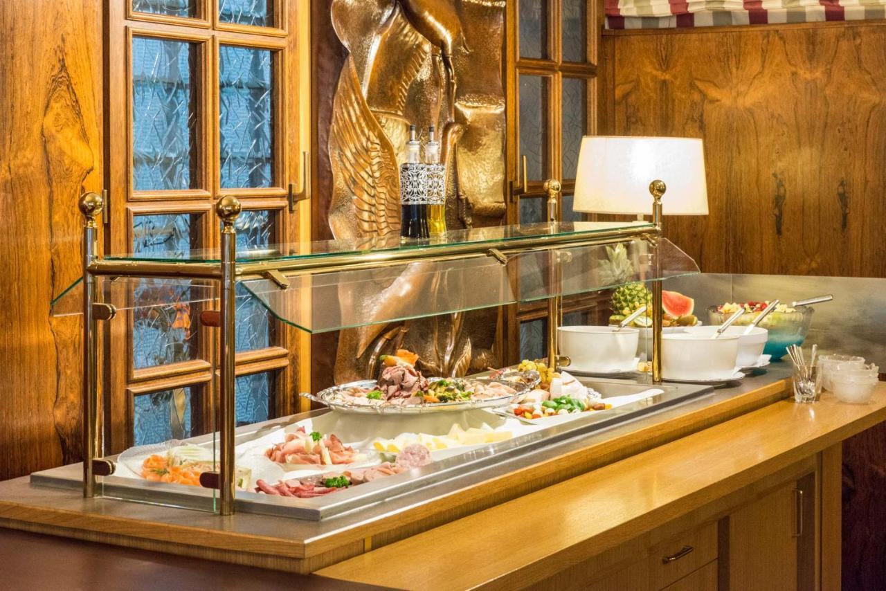 Hotel Starke Брилон Екстериор снимка