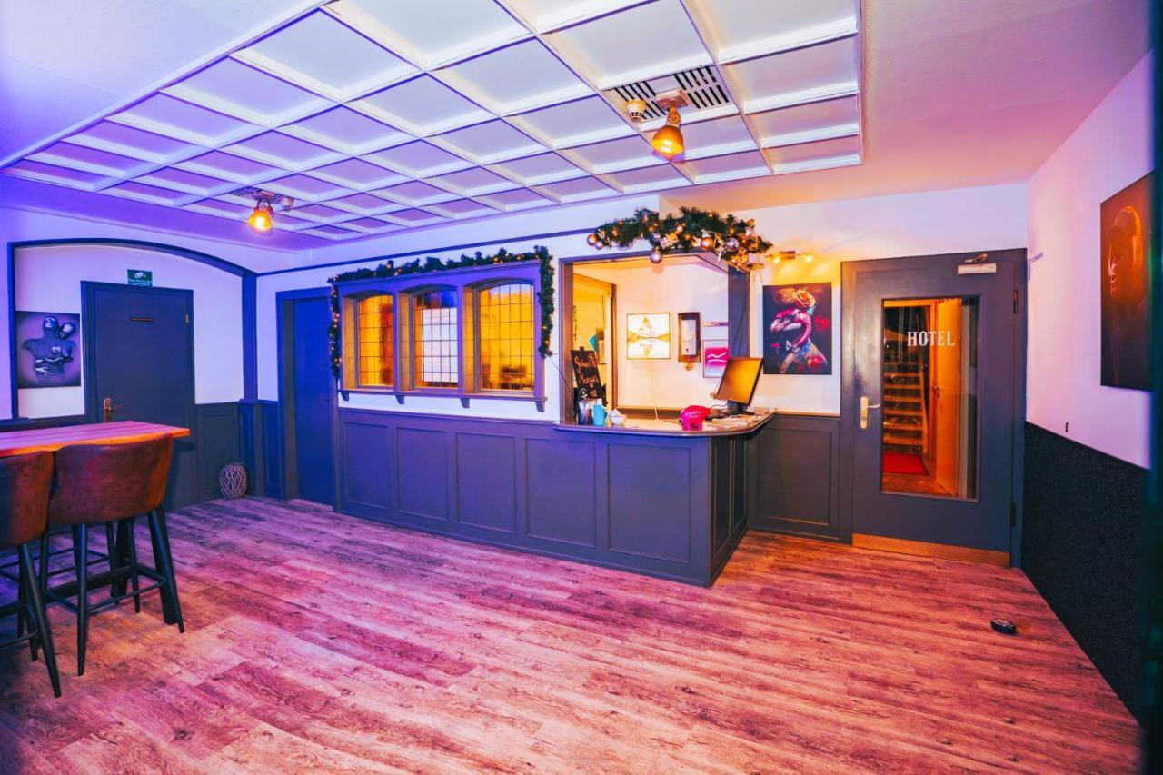 Hotel Starke Брилон Екстериор снимка